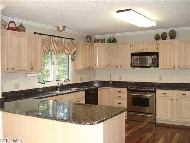 5013 Haystack Hill Road Winston-Salem, NC 27106 - Photo 6 of 16 Kitchen.
