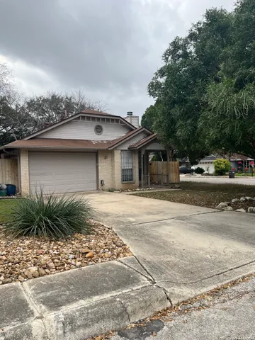 $1,500 | 12102 Stoney Falls Street, San Antonio, TX 78247