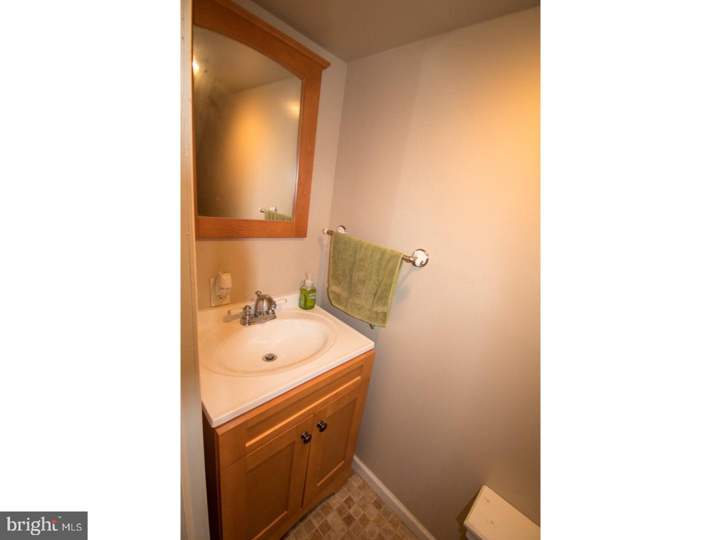 12120 Barbary Road Philadelphia, PA 19154 - Photo 14 of 22 Half Bath