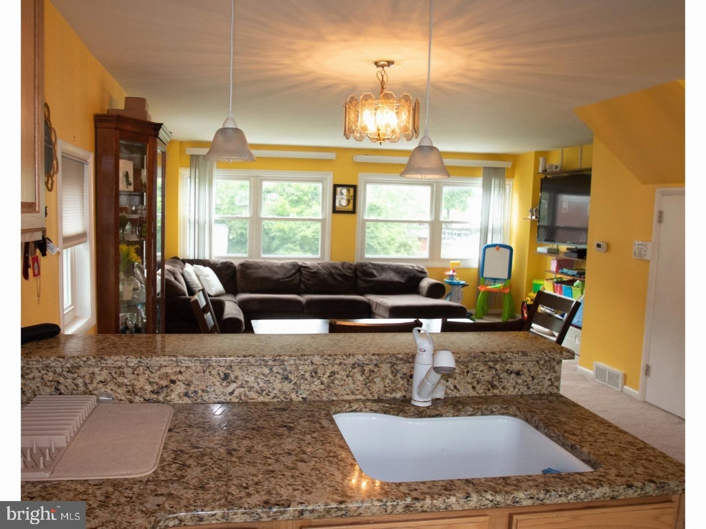 12120 Barbary Road Philadelphia, PA 19154 - Photo 6 of 22