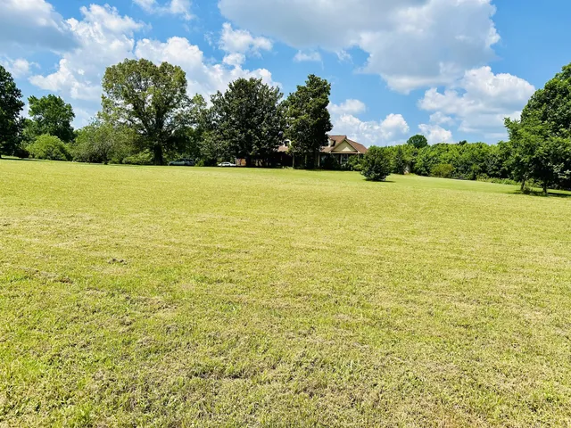 $450,000 | 380 Lanning Road, Lawrenceburg, TN 38464