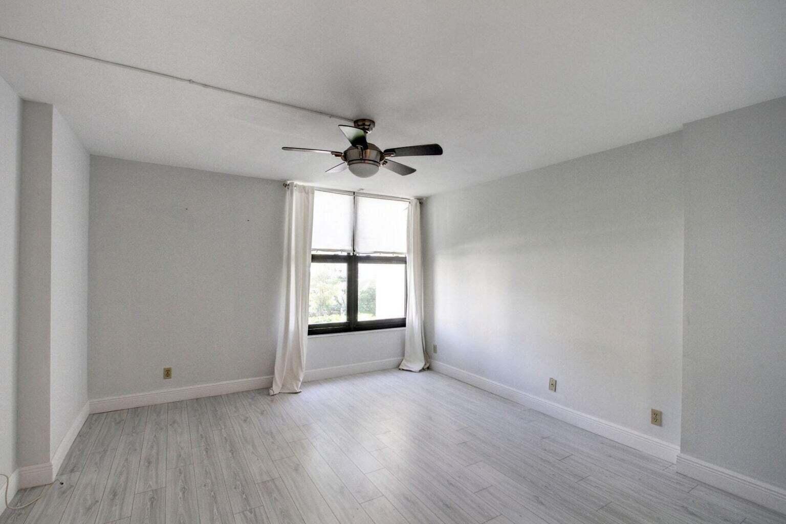 11 Royal Palm Way, Unit 1040 Boca Raton, FL 33432 - Photo 10 of 33 20220331201014257135000000-o