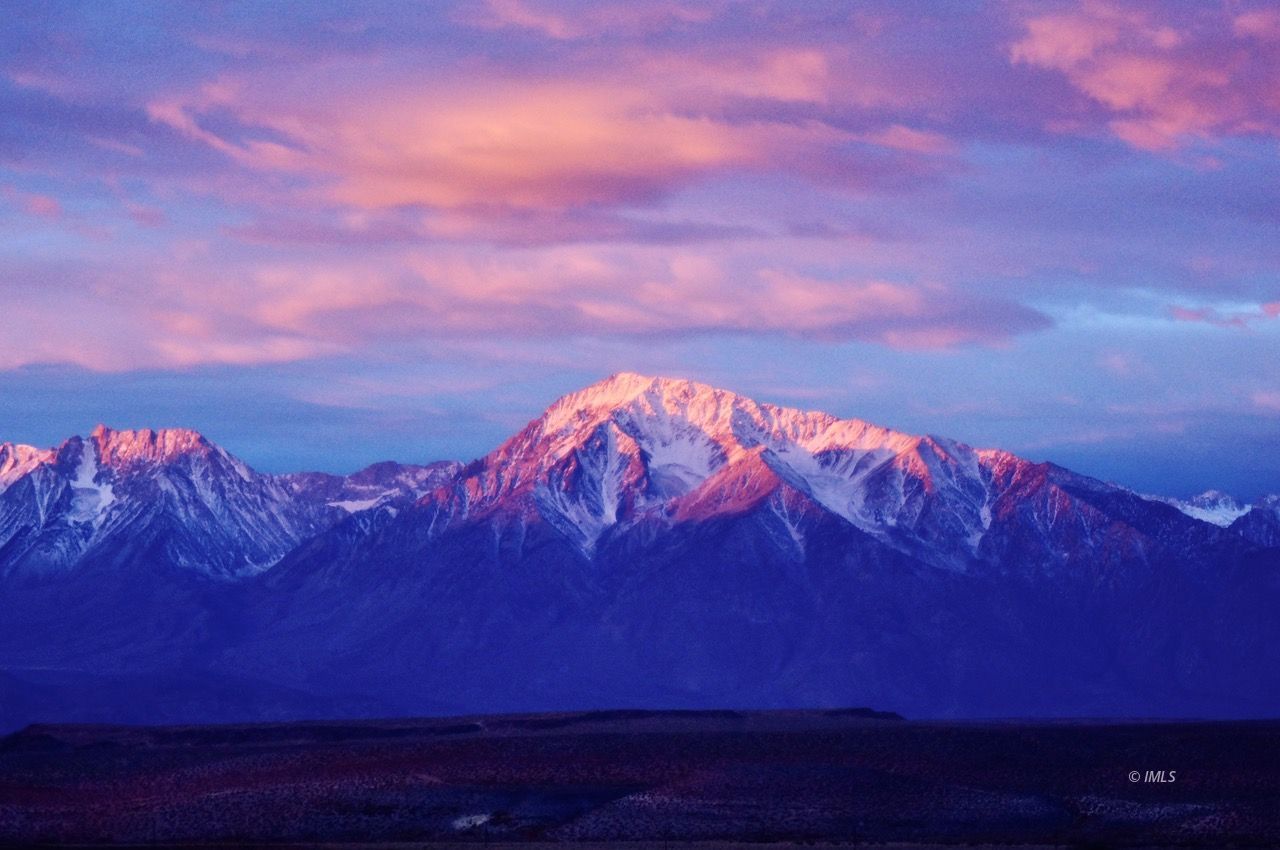 161 Tuolumne Road Bishop, CA 93514 - Photo 19 of 23 a view of a house with a yard
