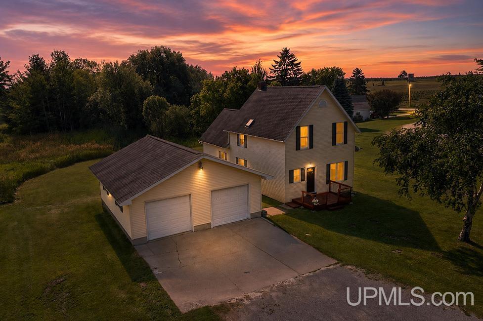 4316 D Road Bark River, MI 49807 - Photo 2 of 54
