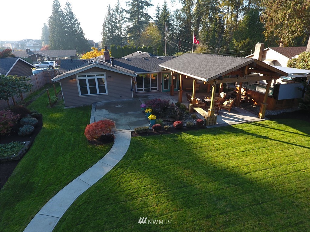 12258 156th Avenue Southeast Renton, WA 98059 - Photo 3 of 25 Gallery Image 3