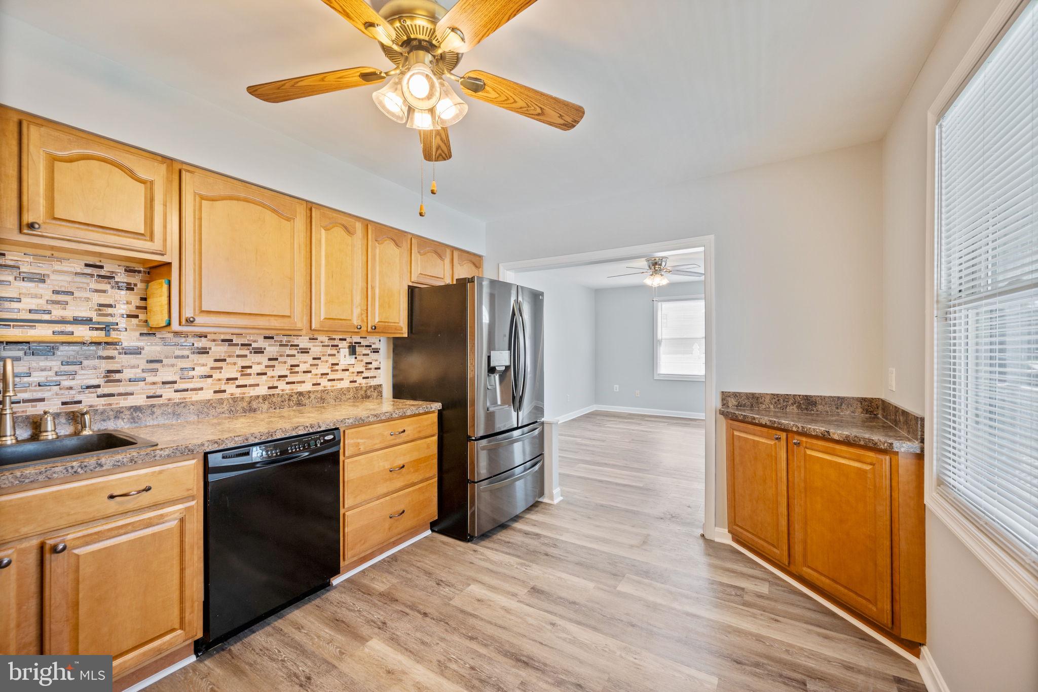8626 Wise Avenue Baltimore, MD 21222 - Photo 15 of 57