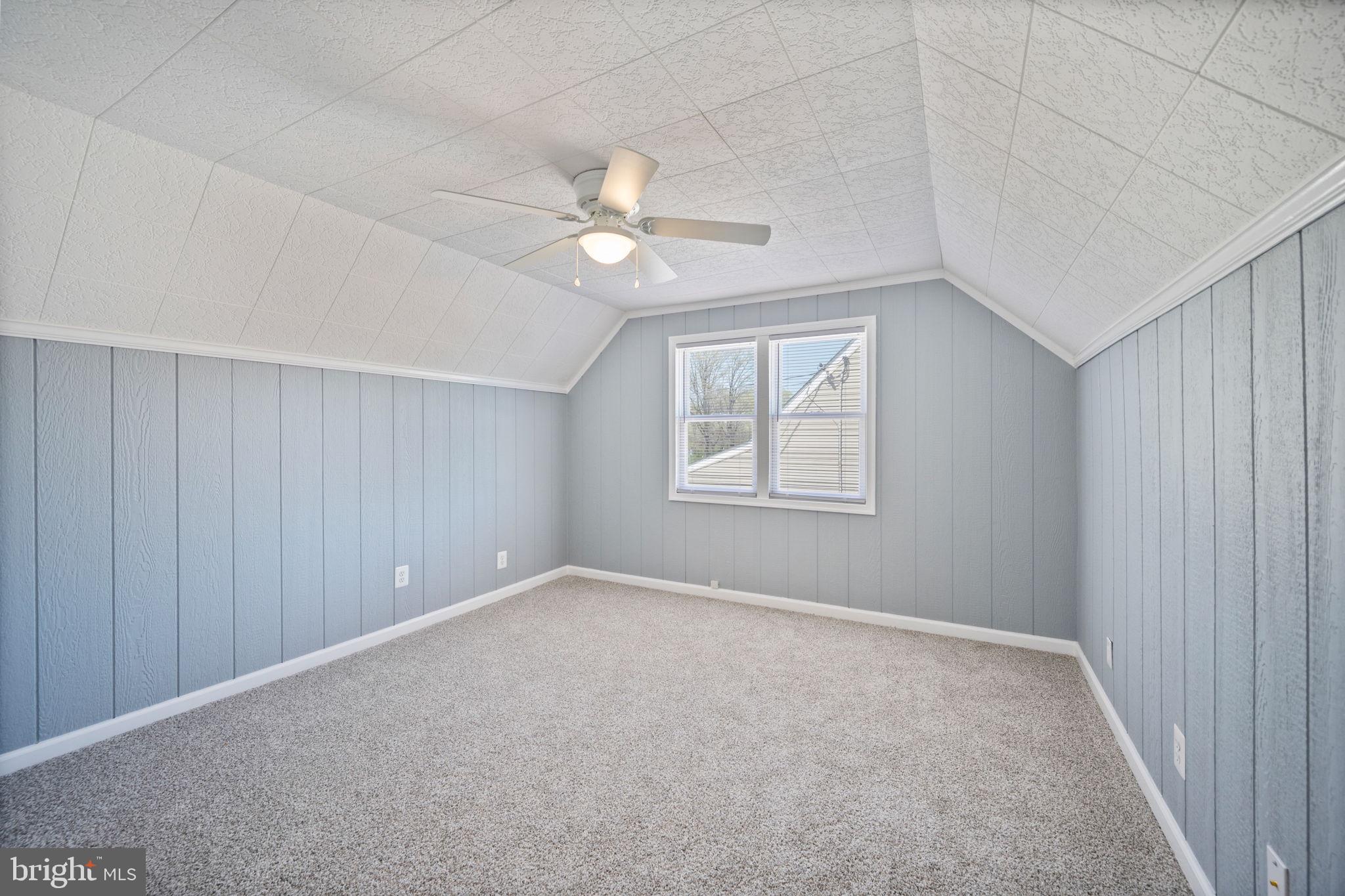 8626 Wise Avenue Baltimore, MD 21222 - Photo 25 of 57 Bedroom 3 (upper level)