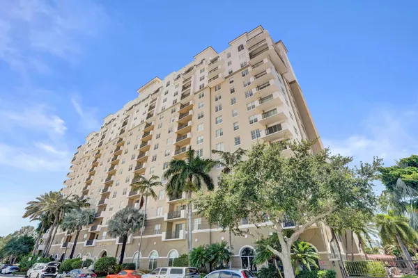 $325,000 | 616 Clearwater Park Road, Unit 1107, West Palm Beach, FL 33401