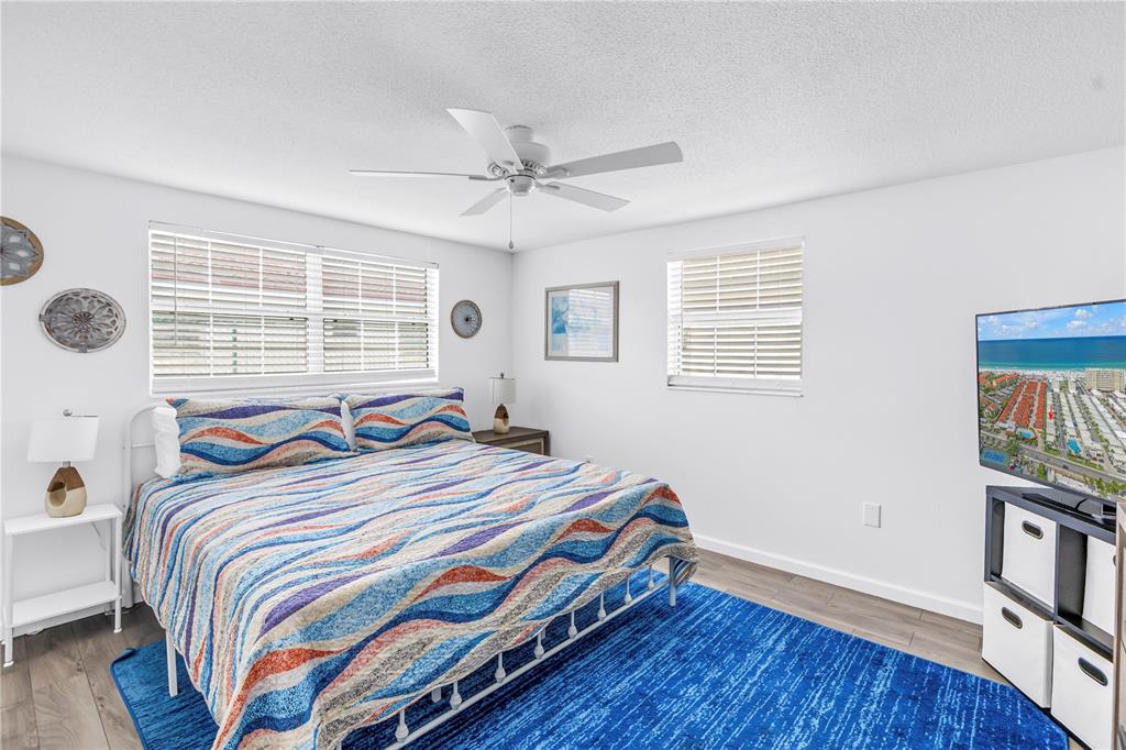 6150 Midnight Pass Road, Unit V38 Sarasota, FL 34242 - Photo 16 of 53