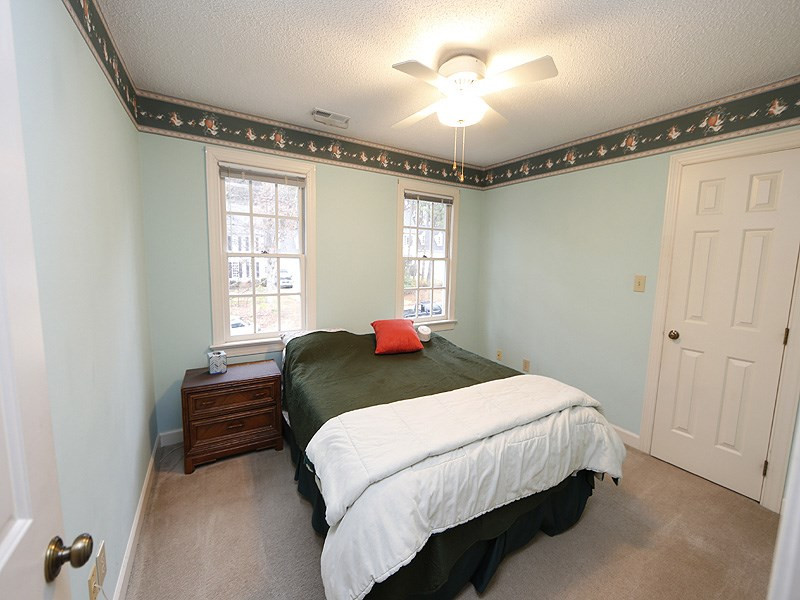 2517 Harptree Court Raleigh, NC 27613 - Photo 12 of 14 Photo 12