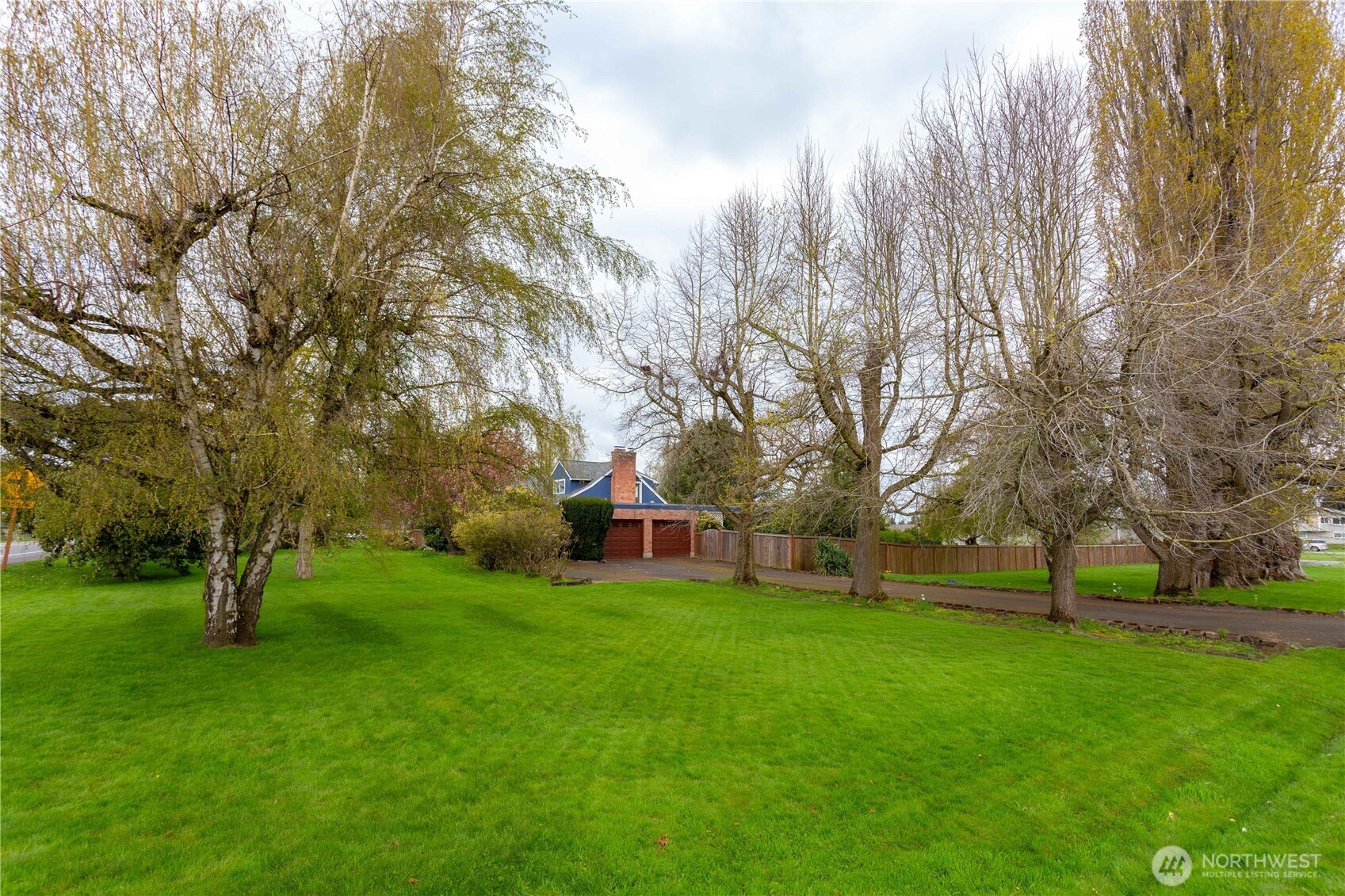 17711 McLean Road Mount Vernon, WA 98273 - Photo 3 of 40 Gallery Image 3