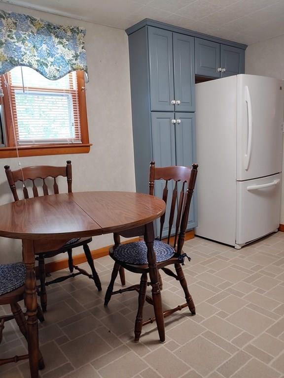 175 Burnham Road Lowell, MA 01852 - Photo 7 of 18 Gallery Image 7