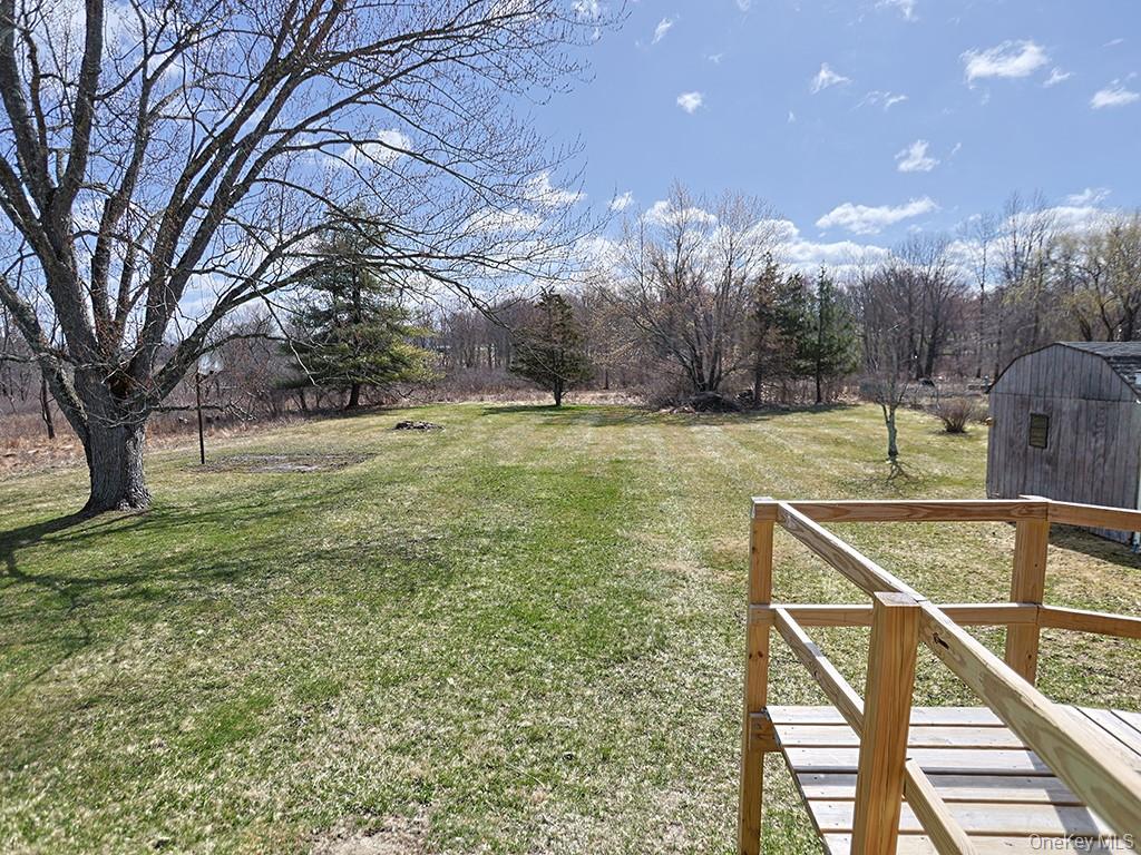 1871 Albany Post Road Wallkill, NY 12589 - Photo 12 of 43