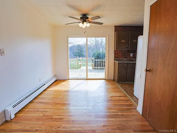 $375,000 | 1871 Albany Post Road, Wallkill, NY 12589