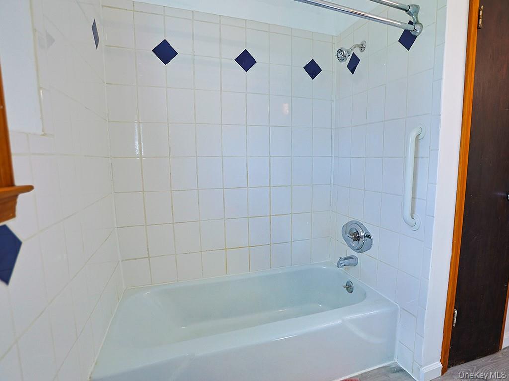 1871 Albany Post Road Wallkill, NY 12589 - Photo 29 of 43