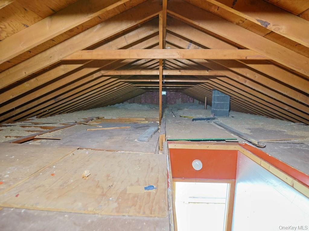 1871 Albany Post Road Wallkill, NY 12589 - Photo 31 of 43