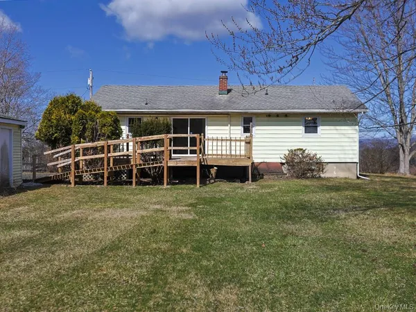 $375,000 | 1871 Albany Post Road, Wallkill, NY 12589