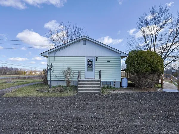 $375,000 | 1871 Albany Post Road, Wallkill, NY 12589