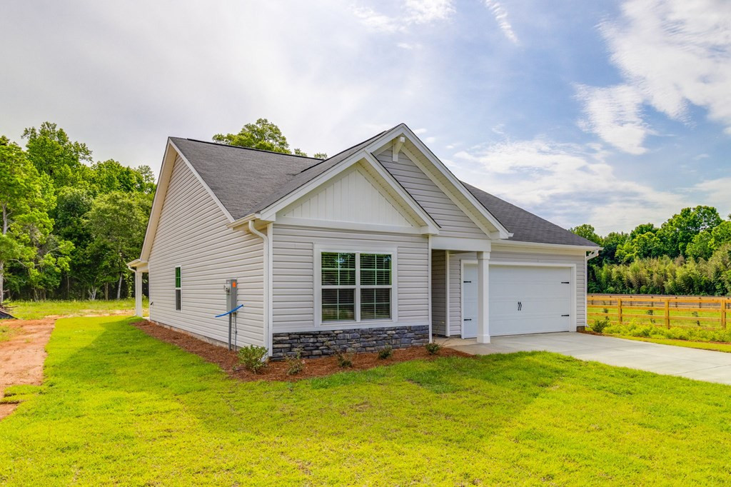 545 East Brewington Road Sumter, SC 29153 - Photo 2 of 32