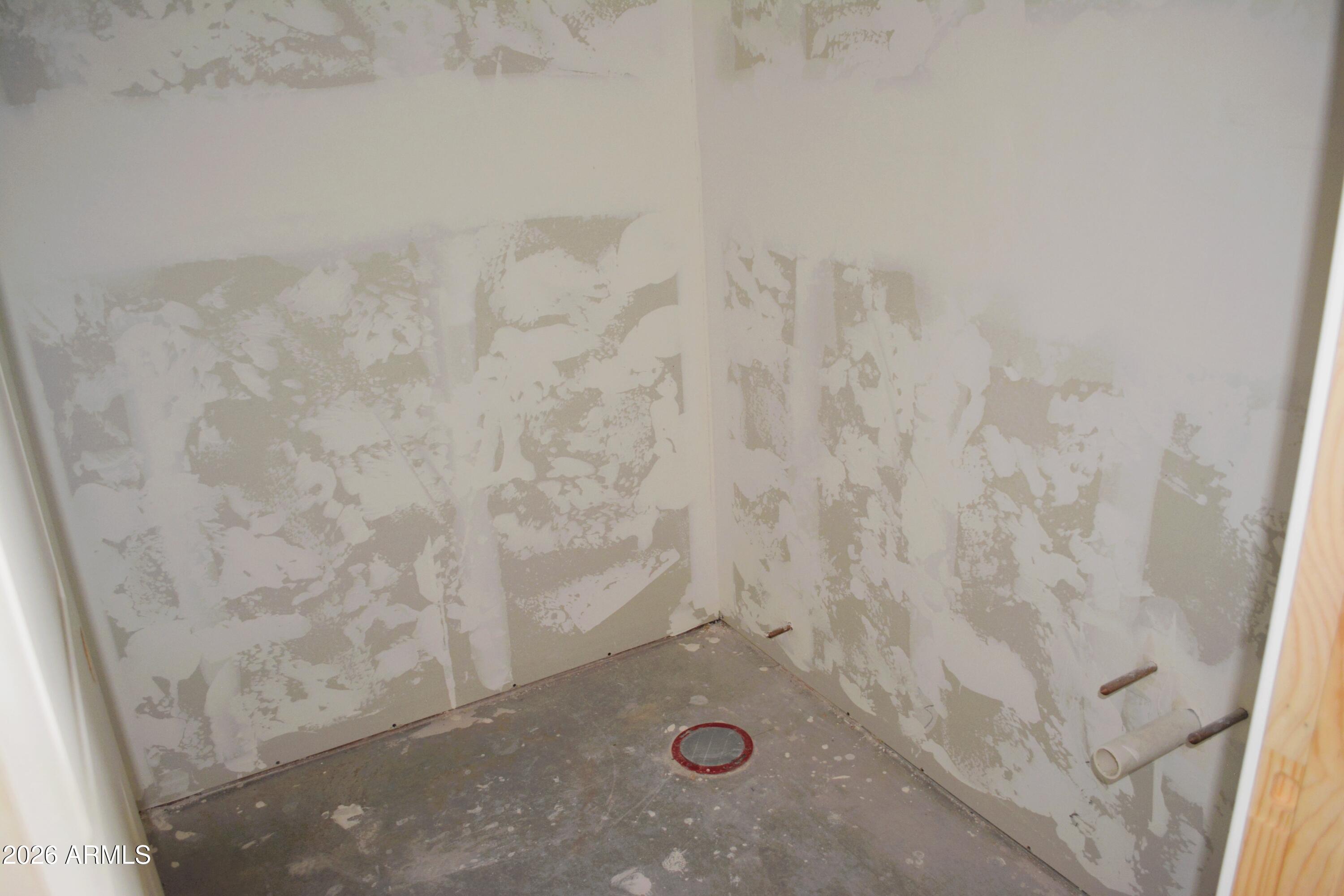 994 South Coy Street Bisbee, AZ 85603 - Photo 15 of 39 a view of a bathroom
