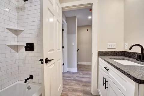 $3,800 | 621 Islington Street, Unit C, Portsmouth, NH 03801