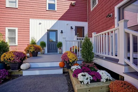 $3,800 | 621 Islington Street, Unit C, Portsmouth, NH 03801