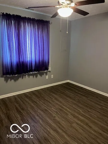 $1,275 | 88 Keran Manor Court, Unit C, Greenwood, IN 46142