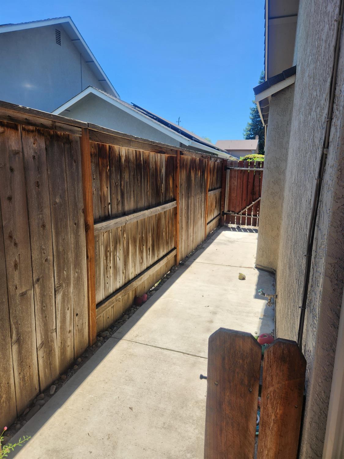777 Jordanolo Drive Ripon, CA 95366 - Photo 55 of 61 a view of entryway