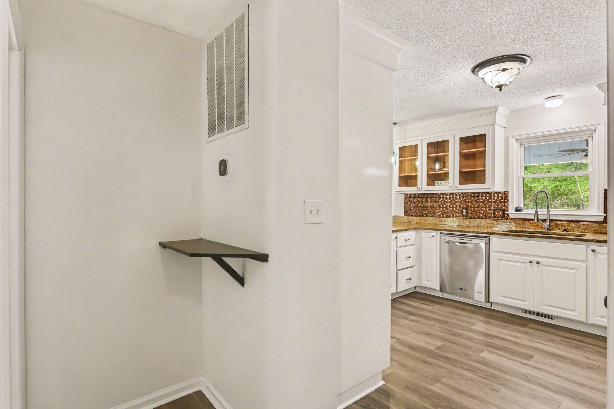 100 Kent Circle Ladson, SC 29456 - Photo 12 of 26 hall/kitchen entry