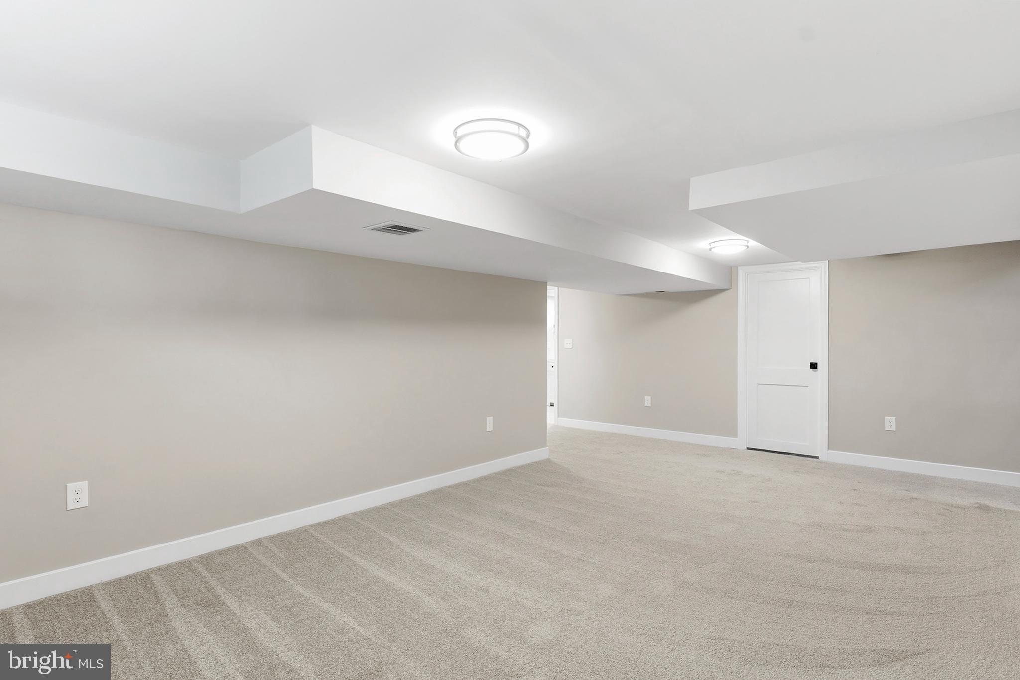 182 Lake Road Pasadena, MD 21122 - Photo 16 of 21 Gallery Image 16