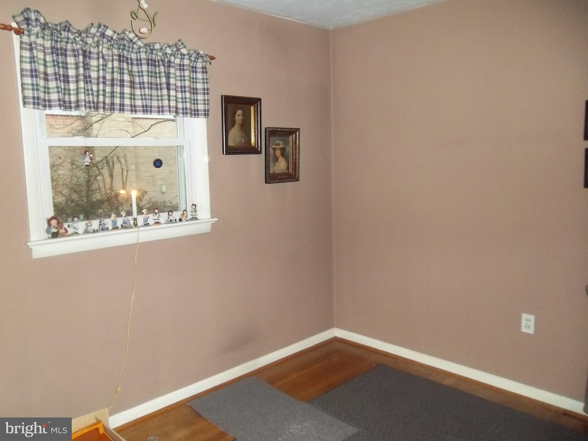 761 Hillcrest Road York, PA 17403 - Photo 12 of 25 Gallery Image 12