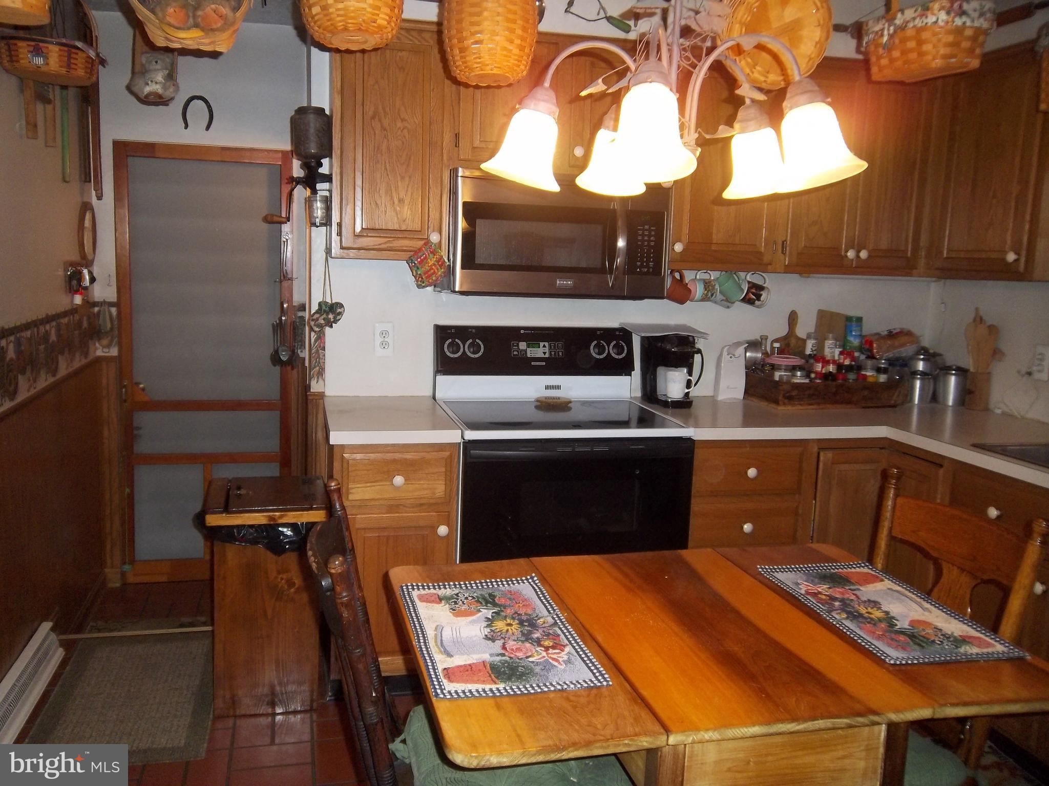 761 Hillcrest Road York, PA 17403 - Photo 6 of 25 Gallery Image 6