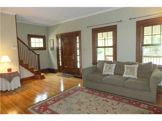 49 Erie Road Columbus, OH 43214 - Photo 3 of 25 Gallery Image 3