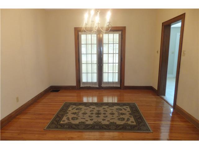 49 Erie Road Columbus, OH 43214 - Photo 5 of 25 Gallery Image 5