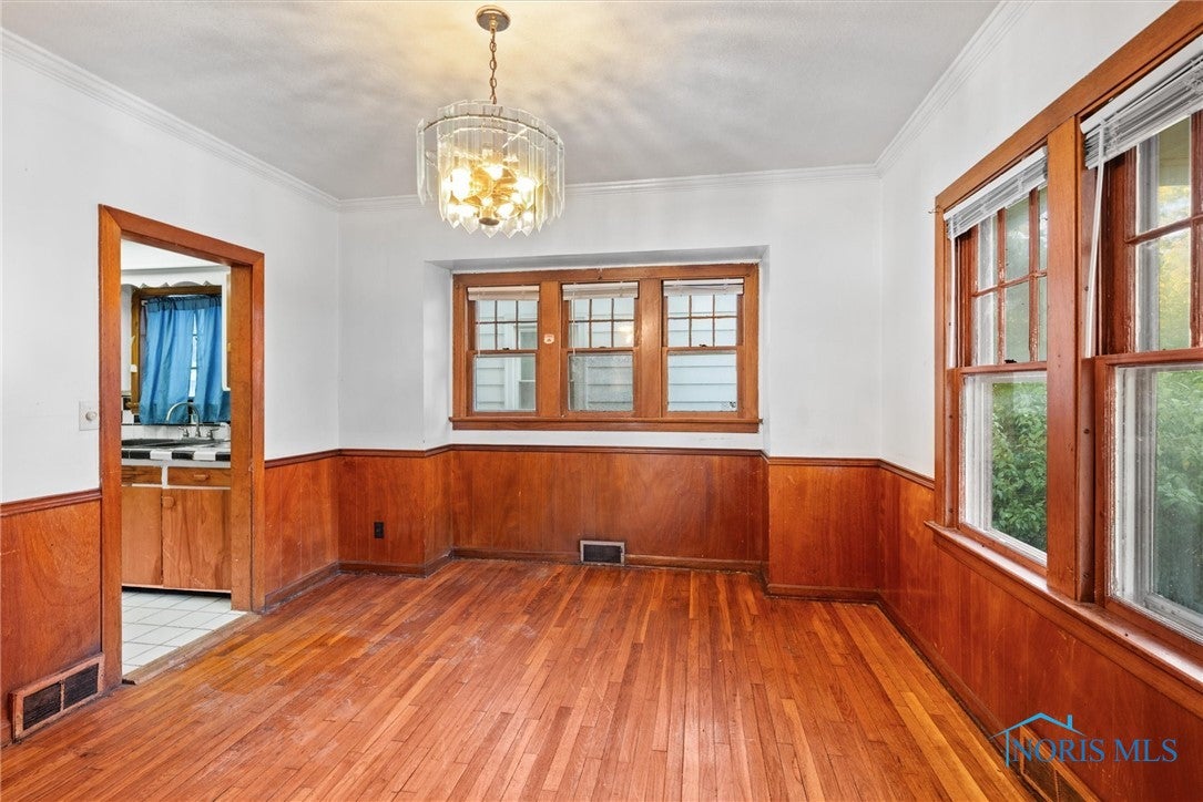 2050 Wyndhurst Road Toledo, OH 43607 - Photo 11 of 39 Gallery Image 11