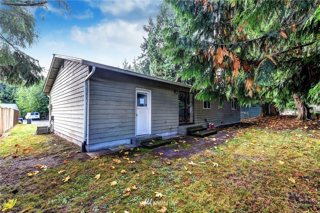 2718 175th Street Southeast Bothell, WA 98012 - Photo 16 of 17