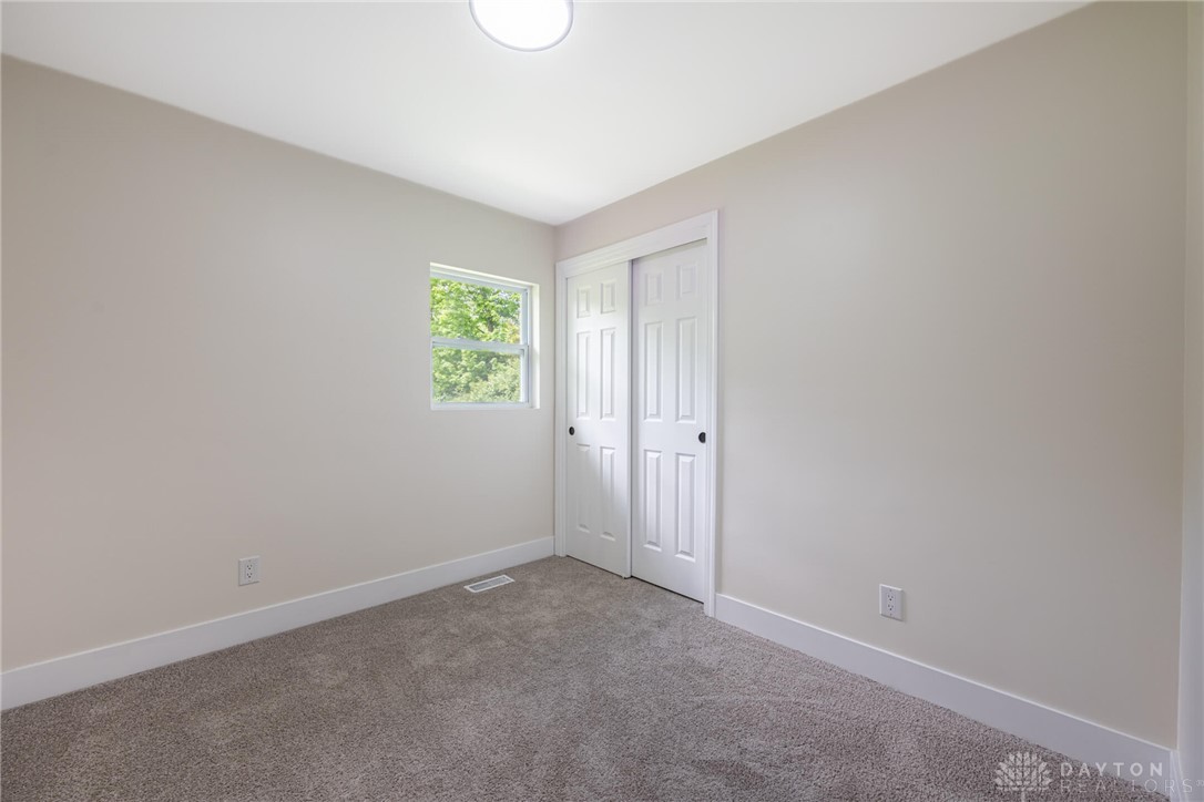 3881 Robinson Vail Road Franklin, OH 45005 - Photo 12 of 30