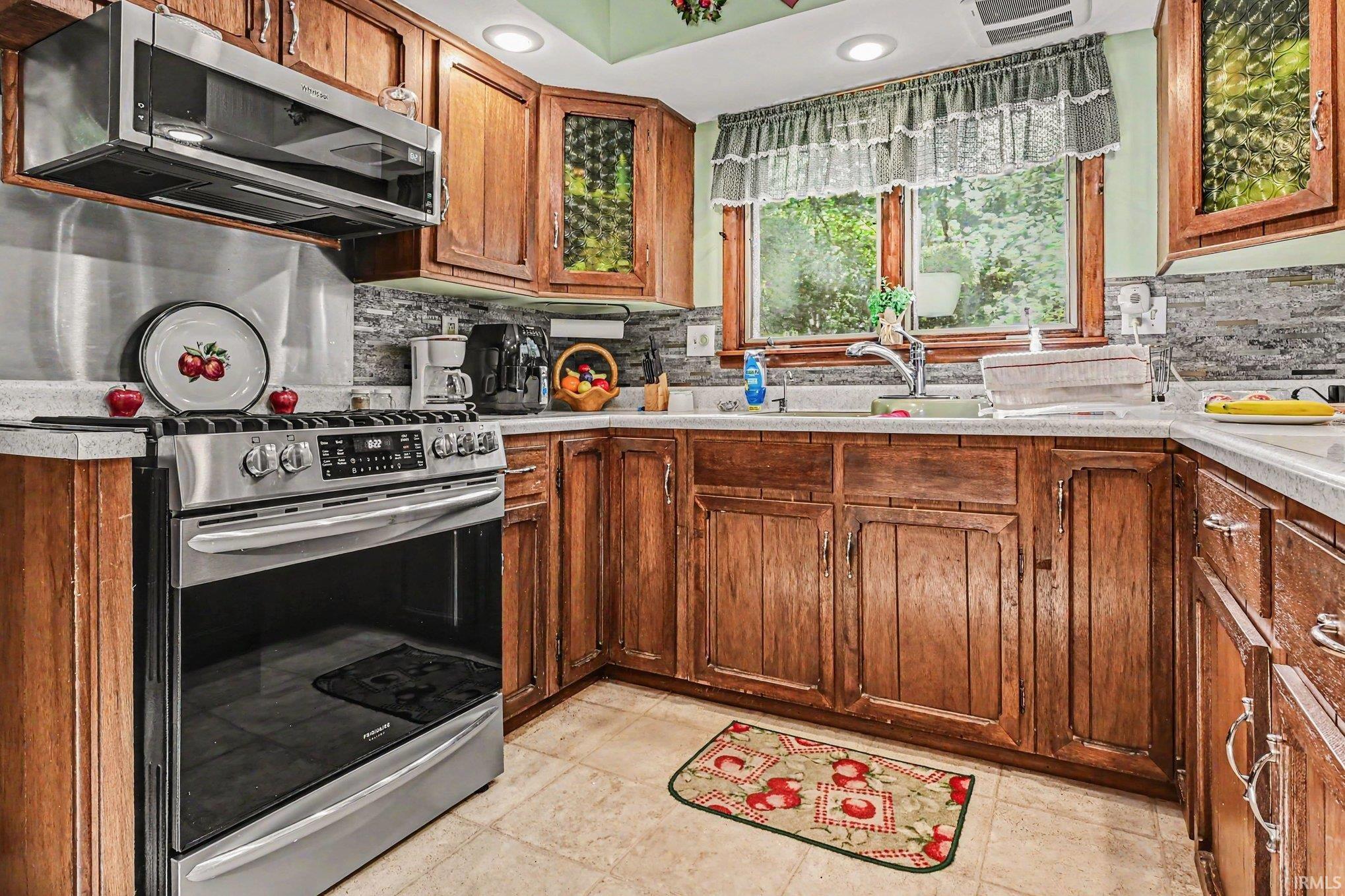 5821 North Fail Road La Porte, IN 46350 - Photo 4 of 28