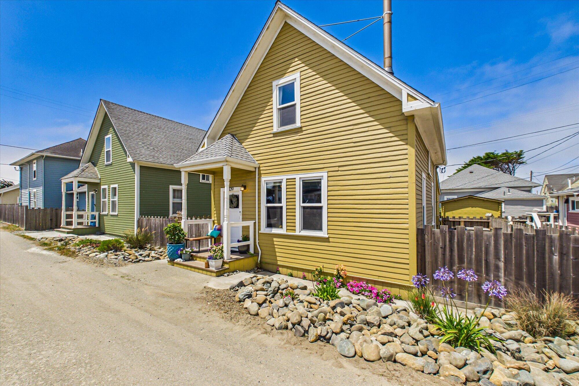 139 Samoa Court Samoa, CA 95564 - Photo 2 of 52