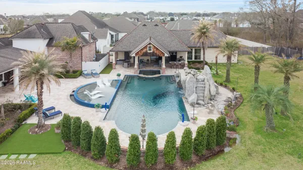$1,550,000 | 108 Red Robin Trail, Lafayette, LA 70508