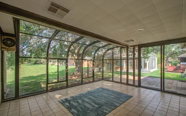 a view of entryway