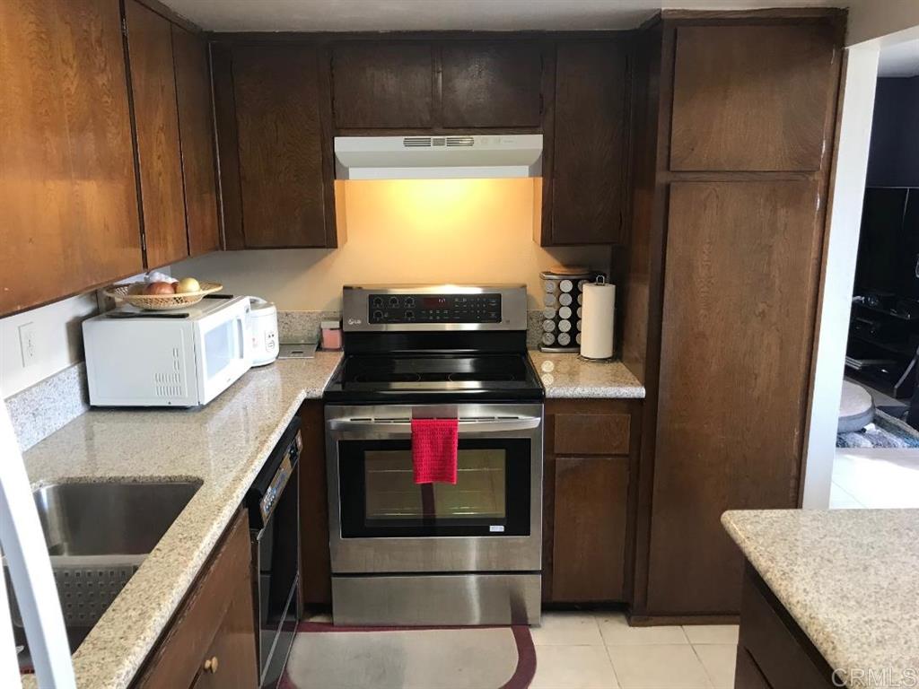 617 R Avenue, Unit 19 National City, CA 91950 - Photo 5 of 9