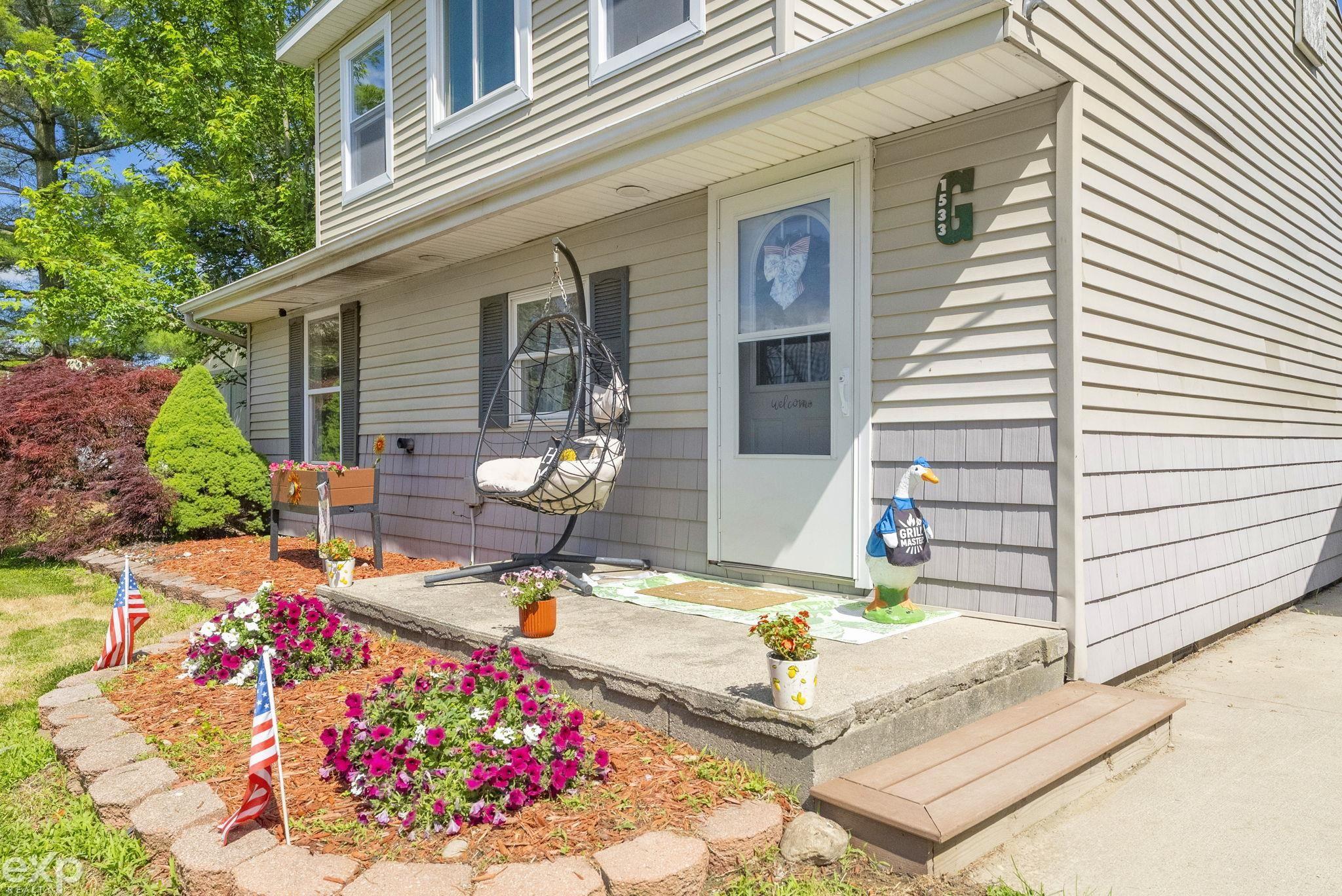 1533 Galbraith Line Road Yale, MI 48097 - Photo 5 of 43