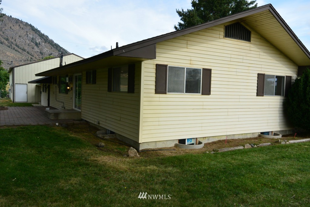 43 Riggs Road Brewster, WA 98812 - Photo 4 of 24 Gallery Image 4