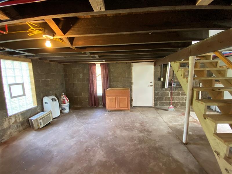 138 Mountain Road Uniontown, PA 15401 - Photo 14 of 16