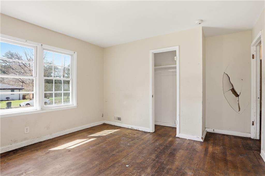 256 Silver Springs Circle Southwest Atlanta, GA 30310 - Photo 17 of 27