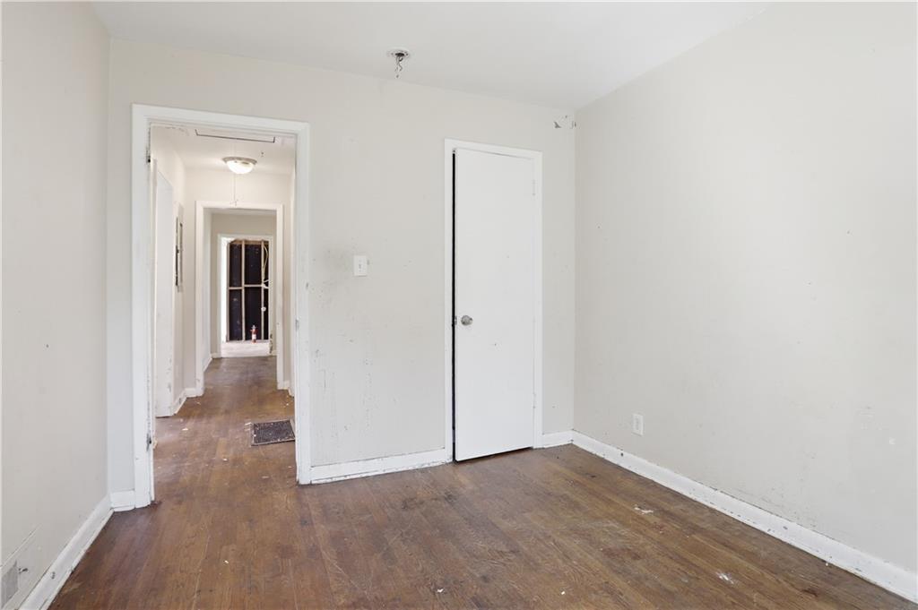 256 Silver Springs Circle Southwest Atlanta, GA 30310 - Photo 19 of 27