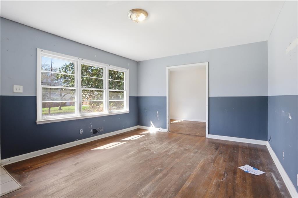 256 Silver Springs Circle Southwest Atlanta, GA 30310 - Photo 10 of 27