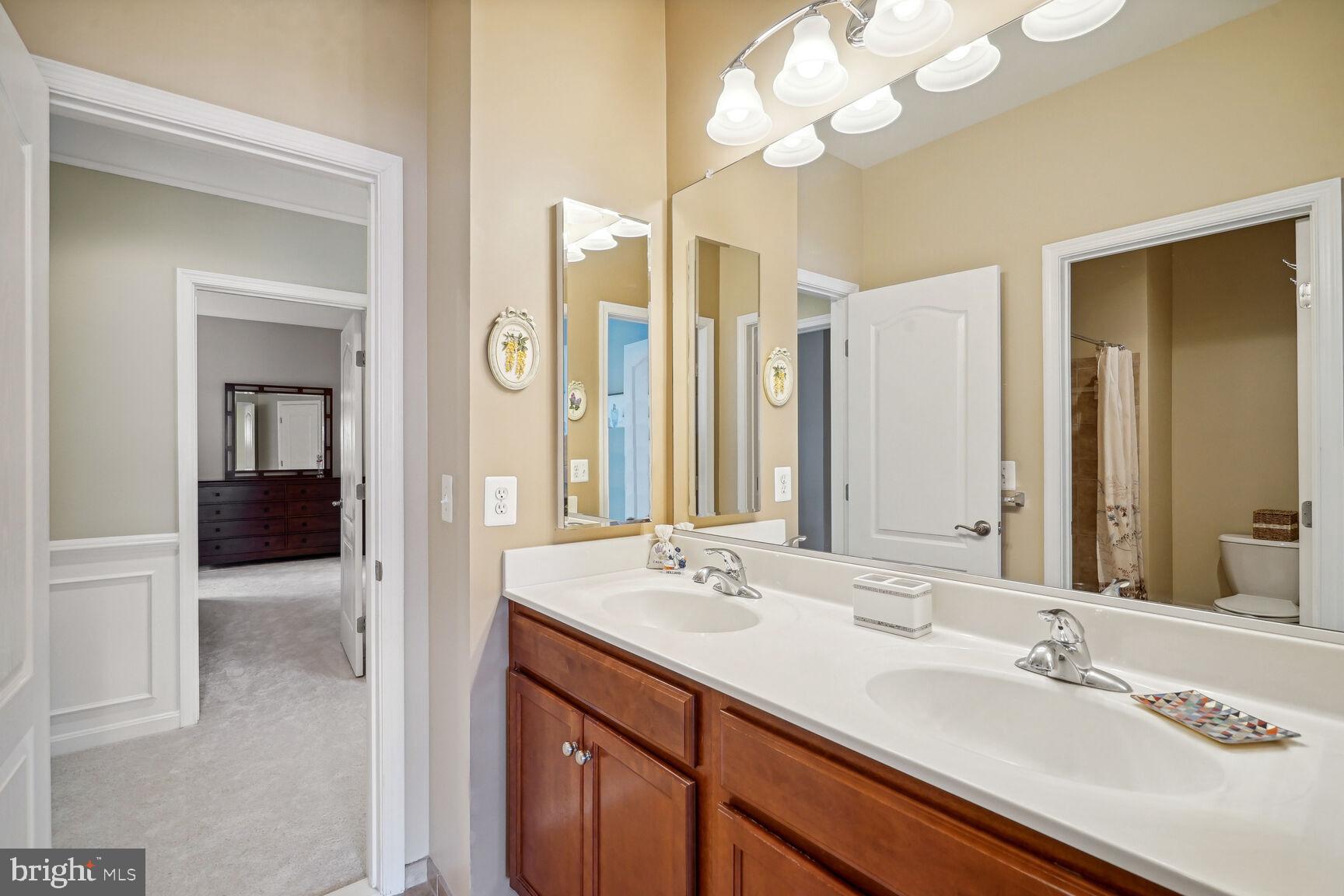 9323 Castle Hill Road Springfield, VA 22153 - Photo 30 of 66 Bath 2