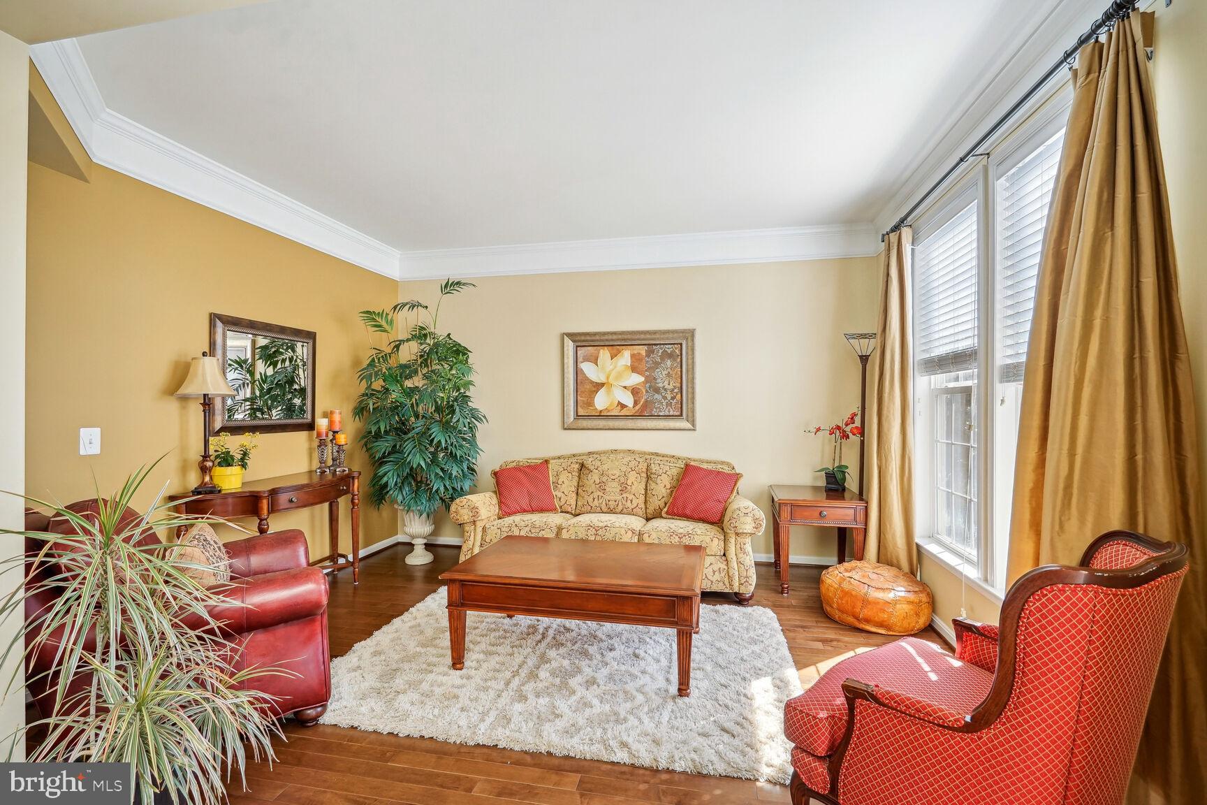 9323 Castle Hill Road Springfield, VA 22153 - Photo 3 of 66 Formal Living